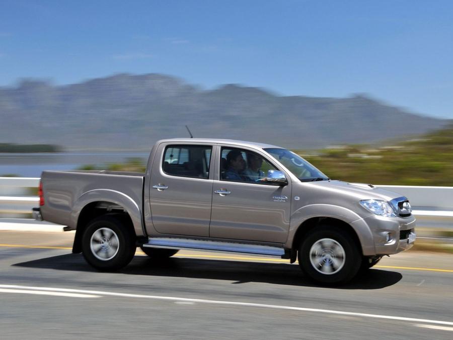  Toyota Hilux Double Cab 2008 года  (ZA) (фото 5 из 24)